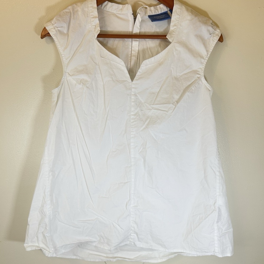 Simply Vera Vera Wang White Sleeveless V-Neck Blouse